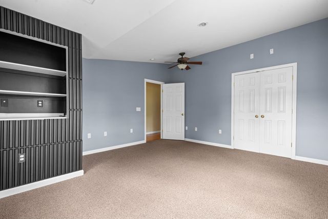 163 Wedgewood Lane, Manchester, NH 03109