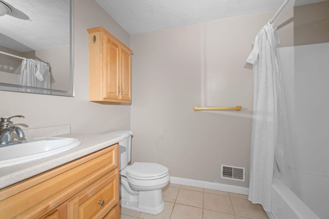 163 Wedgewood Lane, Manchester, NH 03109