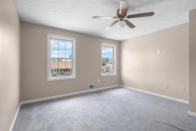 163 Wedgewood Lane, Manchester, NH 03109