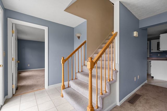 163 Wedgewood Lane, Manchester, NH 03109