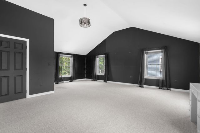 163 Wedgewood Lane, Manchester, NH 03109
