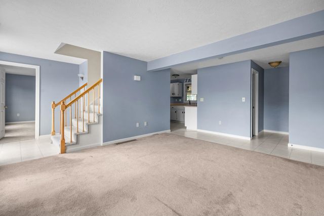 163 Wedgewood Lane, Manchester, NH 03109
