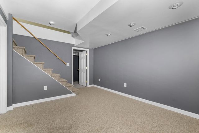 163 Wedgewood Lane, Manchester, NH 03109
