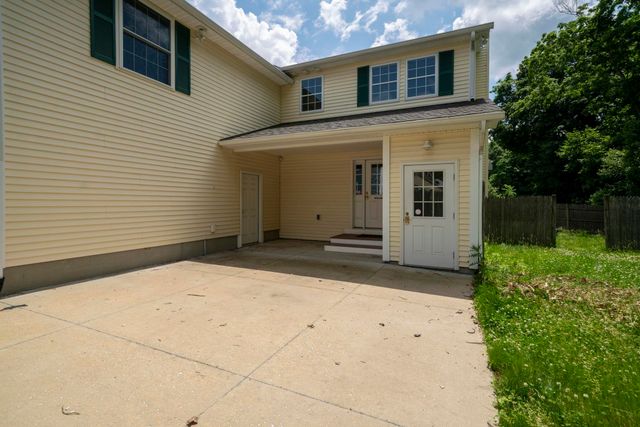 163 Wedgewood Lane, Manchester, NH 03109