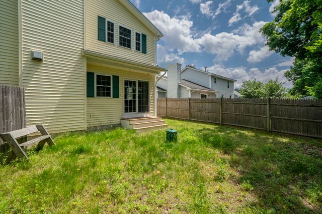 163 Wedgewood Lane, Manchester, NH 03109