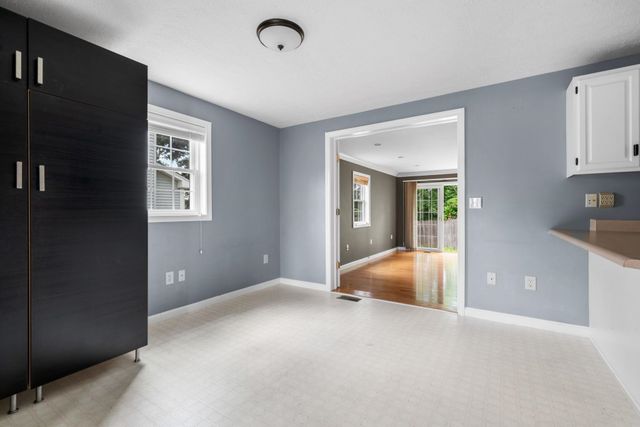 163 Wedgewood Lane, Manchester, NH 03109