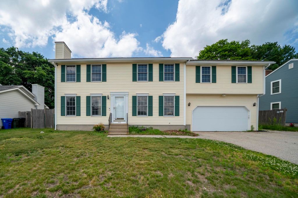 163 Wedgewood Lane, Manchester, NH 03109