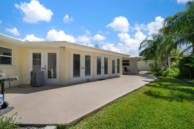 7202 18TH AVENUE NW, Bradenton, FL 34209