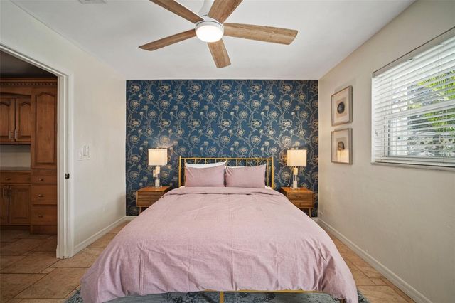 7202 18TH AVENUE NW, Bradenton, FL 34209