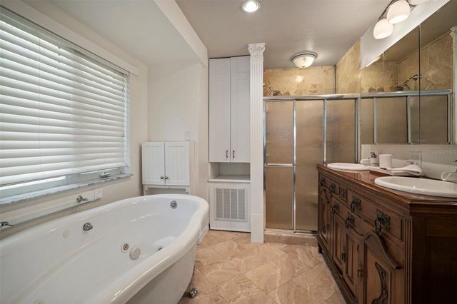 7202 18TH AVENUE NW, Bradenton, FL 34209