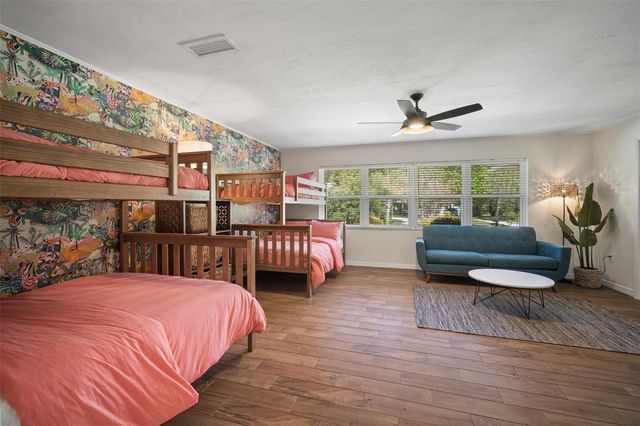 7202 18TH AVENUE NW, Bradenton, FL 34209