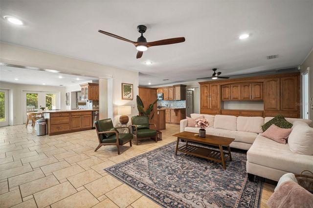 7202 18TH AVENUE NW, Bradenton, FL 34209