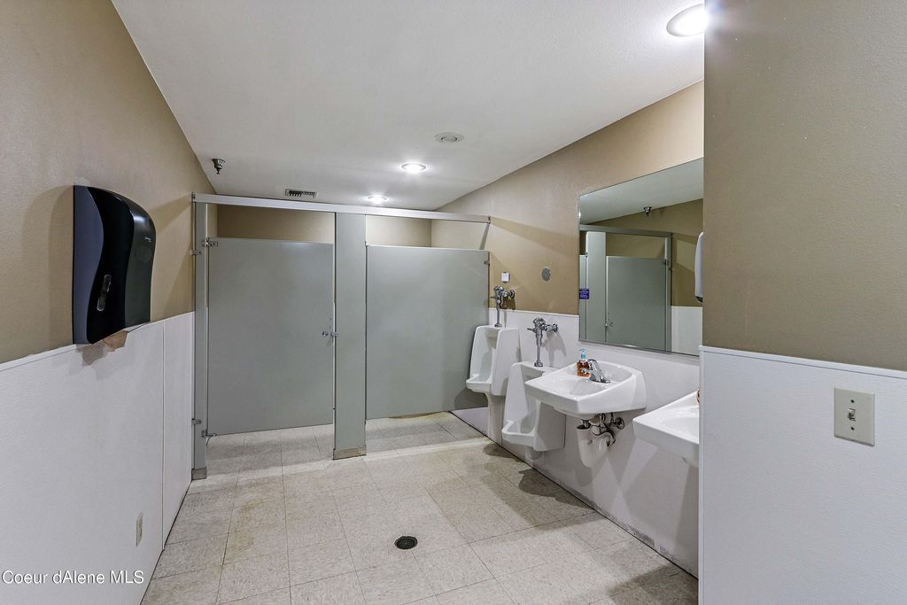 208 N First Ave, Sandpoint, ID 83864 photo 15