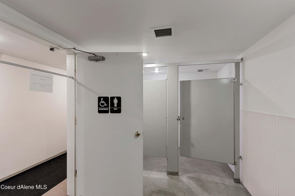 208 N First Ave, Sandpoint, ID 83864 photo 24