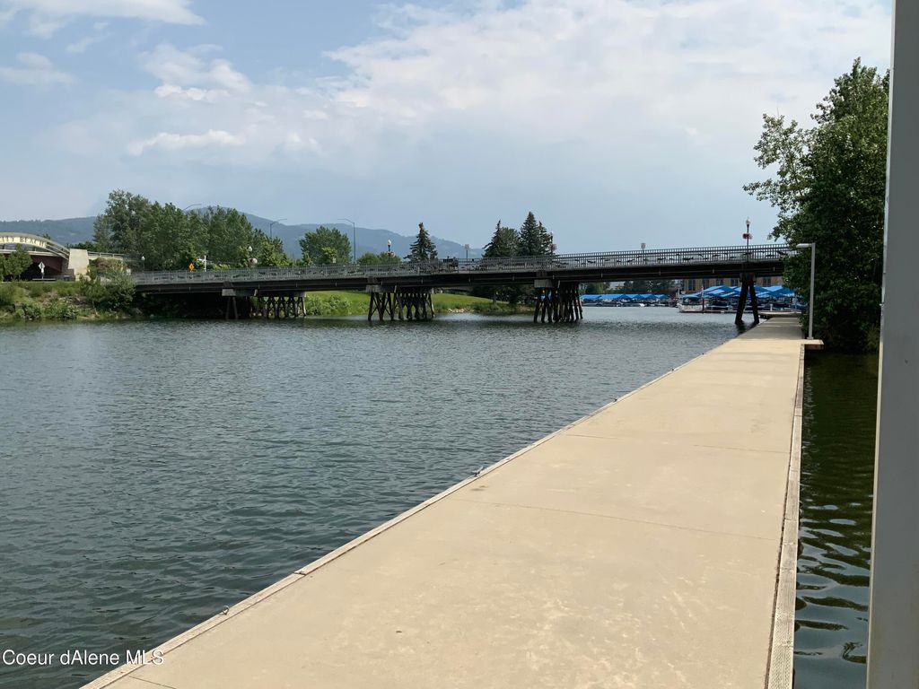 208 N First Ave, Sandpoint, ID 83864 photo 4