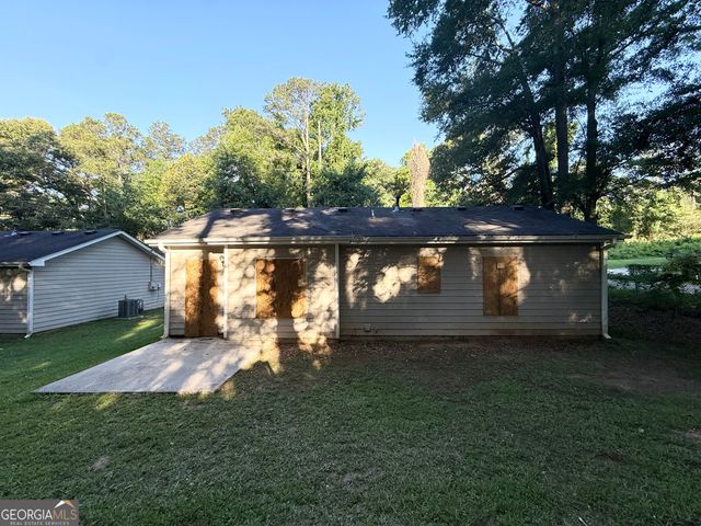 7133 Pineview Drive SW, Covington, GA 30014