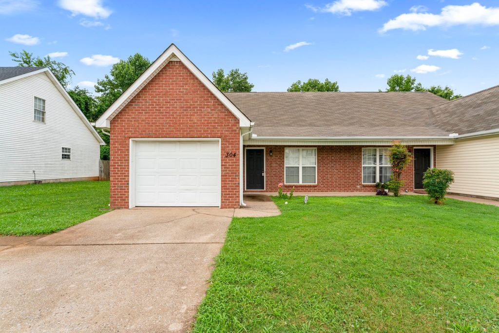 304 Indian Park Dr, Murfreesboro, TN 37128