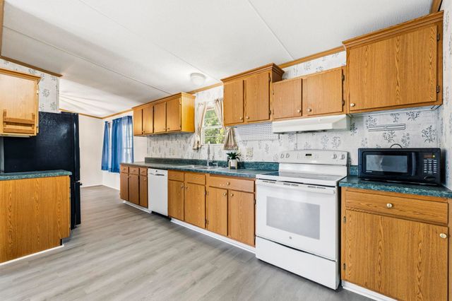 344 Misty Breeze Ln., Murrells Inlet, SC 29576