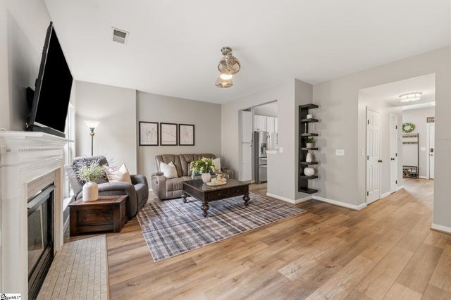 218 Spring Crossing Circle, Greer, SC 29650