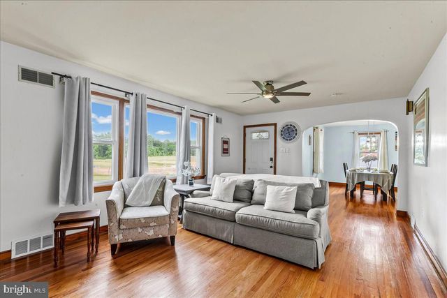 625 DOE RUN RD, Coatesville, PA 19320
