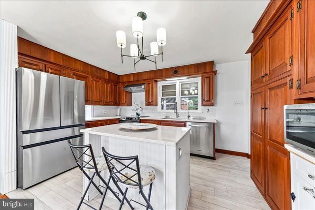 625 DOE RUN RD, Coatesville, PA 19320