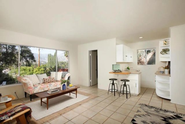 8660 Apperson Street, Los Angeles, CA 91040