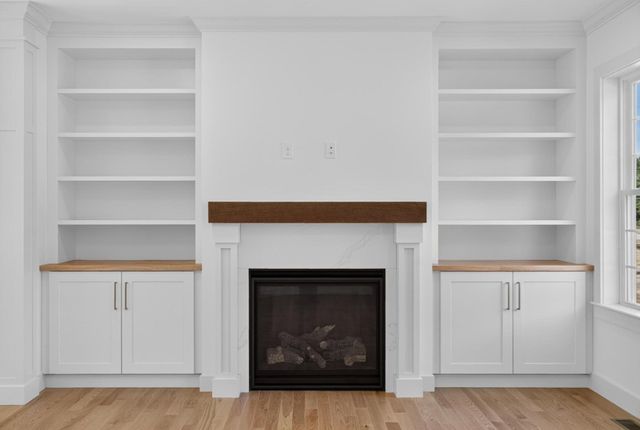 19 Unkety Brook Way, Dunstable, MA 01827
