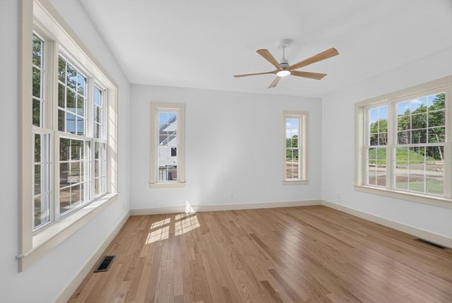 19 Unkety Brook Way, Dunstable, MA 01827