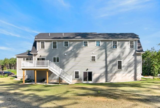 19 Unkety Brook Way, Dunstable, MA 01827