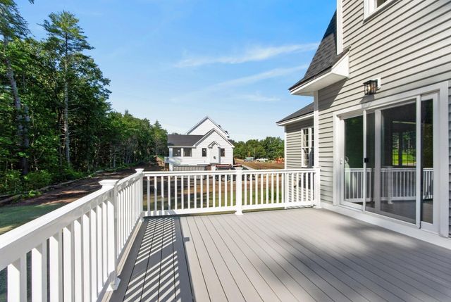 19 Unkety Brook Way, Dunstable, MA 01827