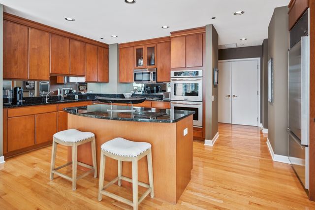 445 E North Water Street 1305, Chicago, IL 60611