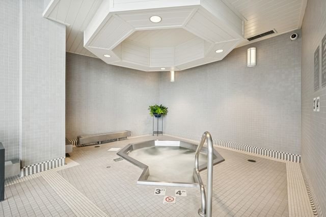 445 E North Water Street 1305, Chicago, IL 60611