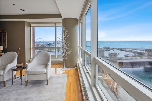 445 E North Water Street 1305, Chicago, IL 60611