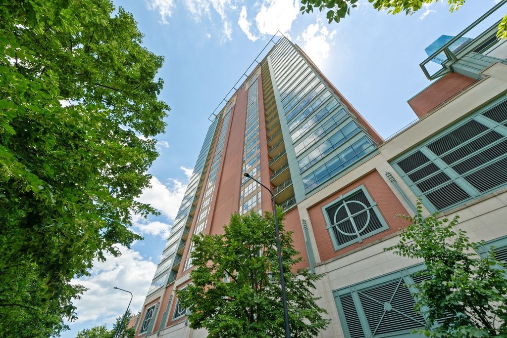 445 E North Water Street 1305, Chicago, IL 60611