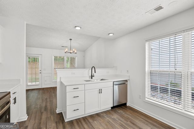 171 Lake Cove Approach, Newnan, GA 30265