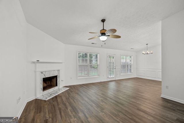 171 Lake Cove Approach, Newnan, GA 30265
