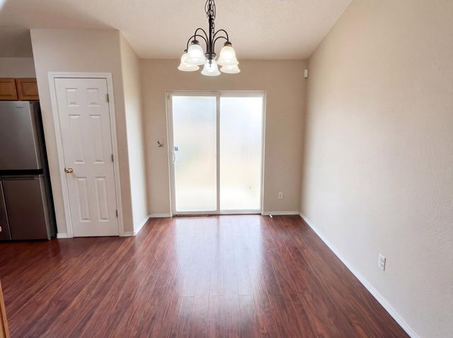 7447 Redpoll Road NW, Albuquerque, NM 87114