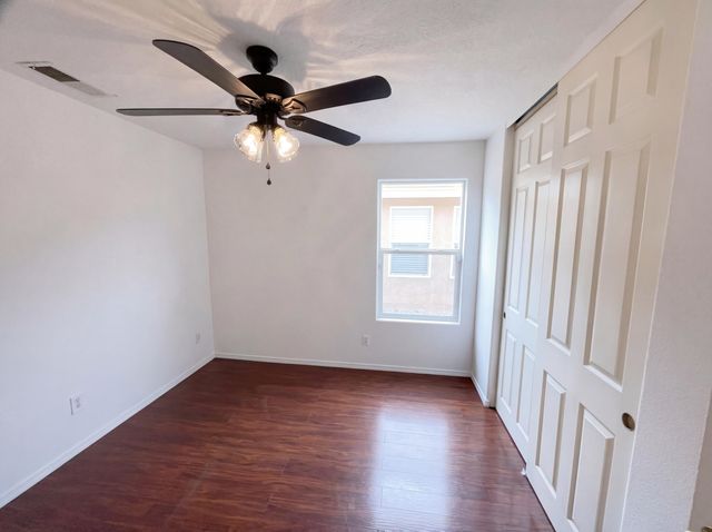 7447 Redpoll Road NW, Albuquerque, NM 87114