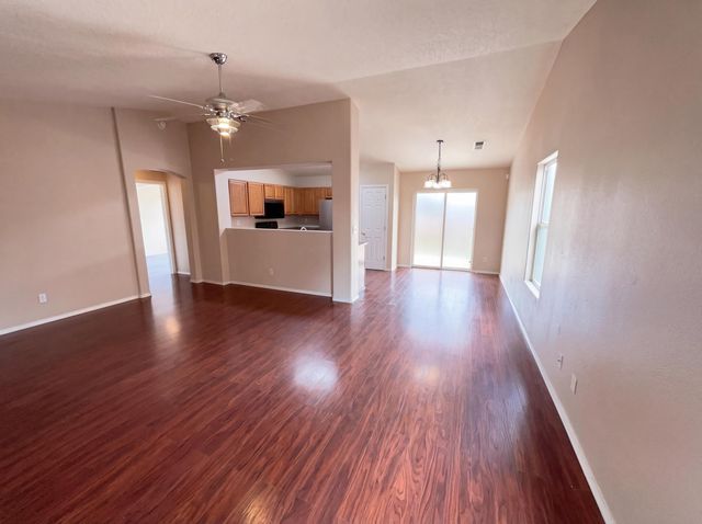 7447 Redpoll Road NW, Albuquerque, NM 87114