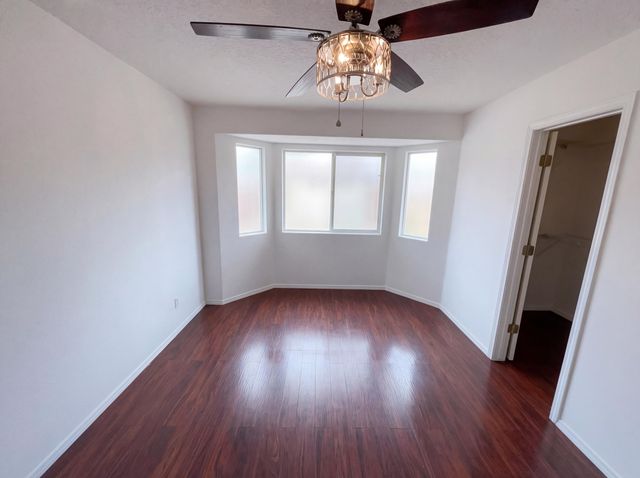 7447 Redpoll Road NW, Albuquerque, NM 87114