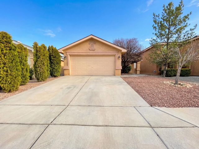7447 Redpoll Road NW, Albuquerque, NM 87114