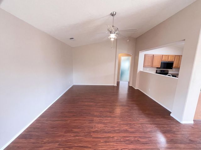 7447 Redpoll Road NW, Albuquerque, NM 87114