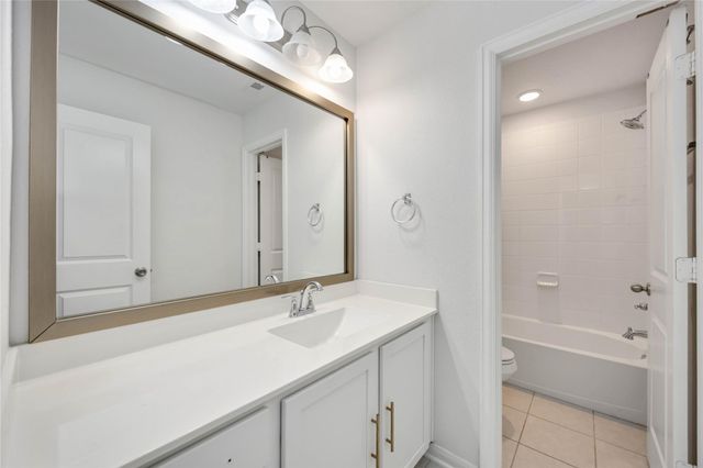 13010 Oleander Bay Lane, Texas City, TX 77568