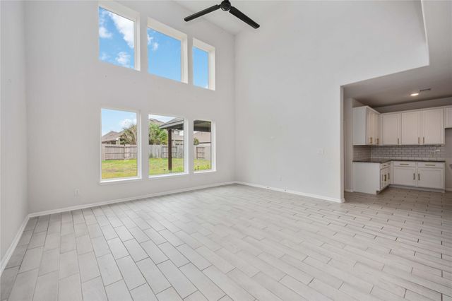 13010 Oleander Bay Lane, Texas City, TX 77568