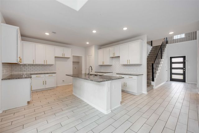 13010 Oleander Bay Lane, Texas City, TX 77568