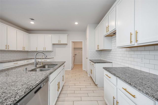 13010 Oleander Bay Lane, Texas City, TX 77568