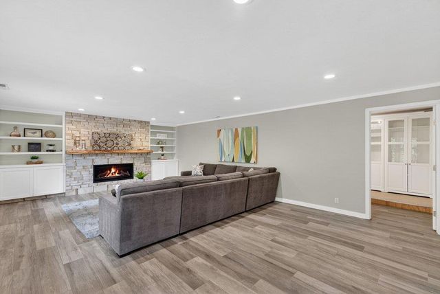 67 Hollins Drive, Santa Cruz, CA 95060