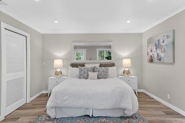 67 Hollins Drive, Santa Cruz, CA 95060