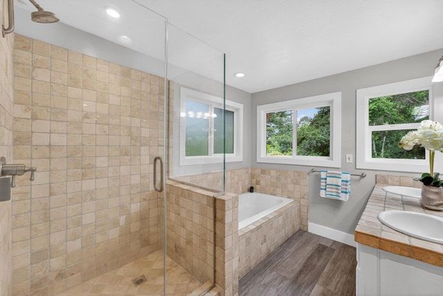67 Hollins Drive, Santa Cruz, CA 95060