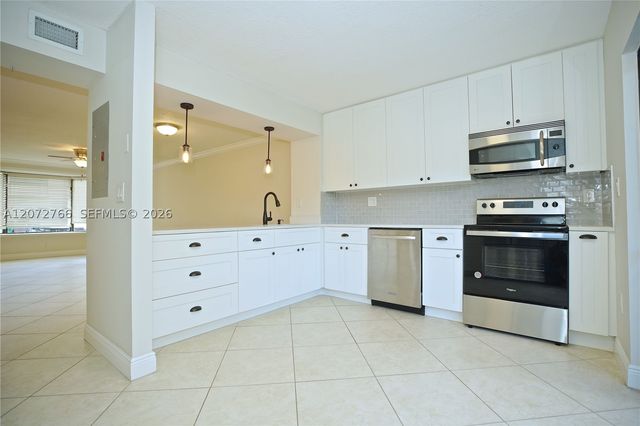 10196 SW 77th Ct 10196, Miami, FL 33156